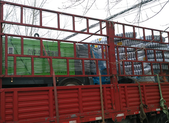 液壓濕噴機、雙液注漿機、優(yōu)質(zhì)噴漿管發(fā)貨現(xiàn)場